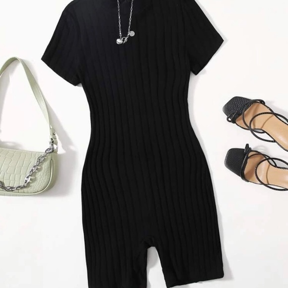 New Designer clothes any sizes $80 each - Picture 8 of 15